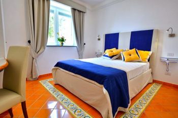 amalfi-coast-hote-room